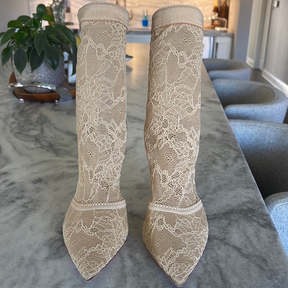 ‼️SOLD‼️GIANVITO ROSSI
Leather Trim Lace Embellishment Sock Boots
Size: 38 - Picture 2 of 9